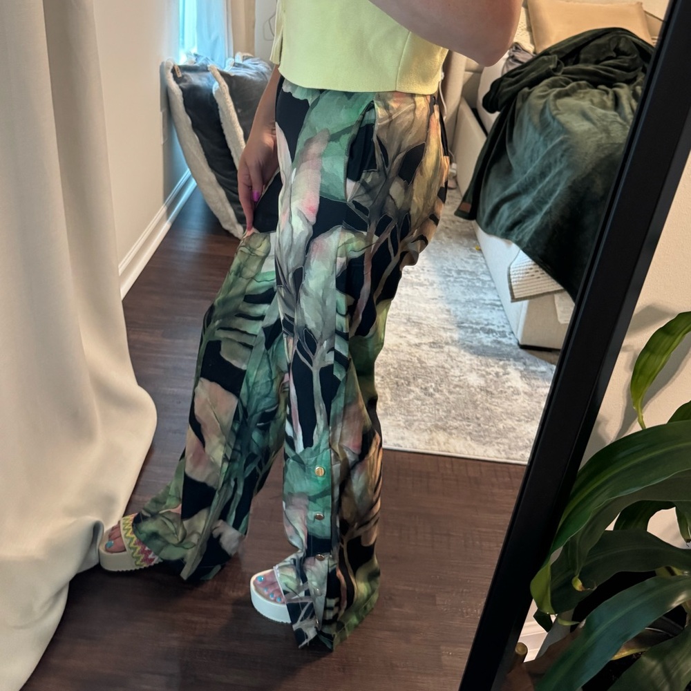 Tropical Leaf Print Women's Summer Vacation Resort Trouser Pants - Picture 9 of 15